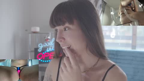 Sofi Mora online show from December 17, 3:17 pm