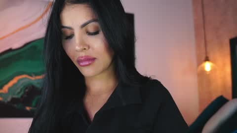 Sofi online show from April 10, 11:48 am