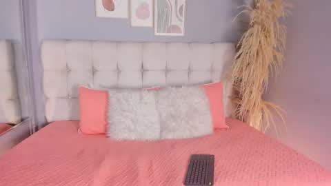 Sofia online show from March 12, 1:25 am