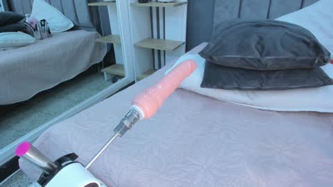 valen online show from January 12, 10:12 pm