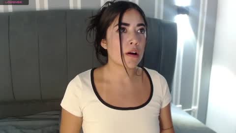 Snapshot of sofi_sweet09 chatting on February 4, 12:40 am Susy online show from February 4, 12:40 am