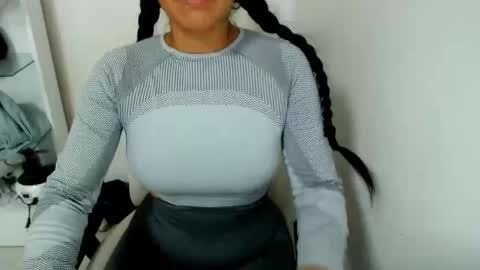 sofia vene  online show from April 30, 3:29 pm