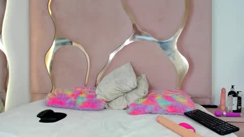 Snapshot of sofia1candyht chatting on February 26, 4:58 am SOFIA online show from February 26, 4:58 am