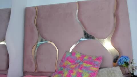 SOFIA online show from April 22, 8:43 pm