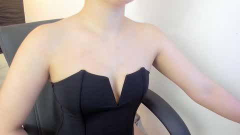 Skarlett online show from March 26, 1:49 pm