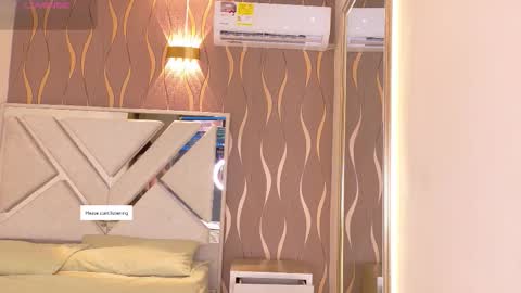 Snapshot of sofia_cleyton1 chatting on February 19, 12:34 pm online show from February 19, 12:34 pm