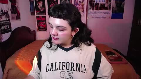 Sofi online show from December 22, 3:25 am