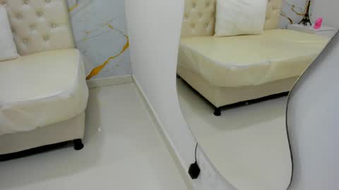 sofia_echeverri online show from April 21, 11:27 am