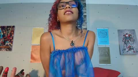 Snapshot of sofia_fer chatting on May 18, 4:07 am sofia online show from May 18, 4:07 am