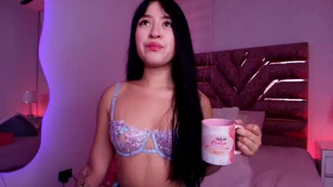 sofia gomes online show from July 7, 11:58 am