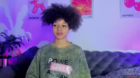 S O F I A  online show from April 14, 9:32 pm