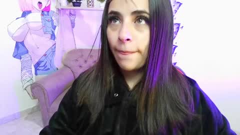 Snapshot of sofia_lara28 chatting on June 7, 12:31 pm sofia_lara28 online show from June 7, 12:31 pm