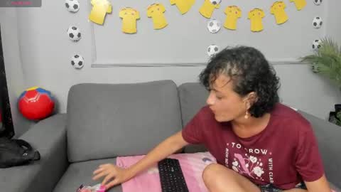 Snapshot of sofia_mark20 chatting on June 21, 7:38 pm Sofia online show from June 21, 7:38 pm