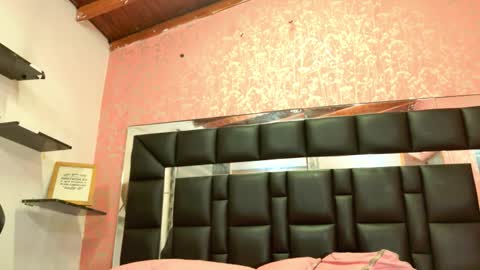 Snapshot of sofia_martinn chatting on November 11, 3:06 am Sofia online show from November 11, 3:06 am