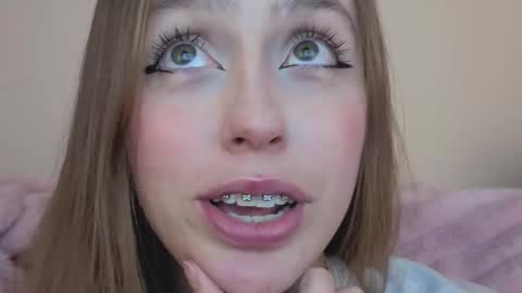     online show from September 26, 3:43 am