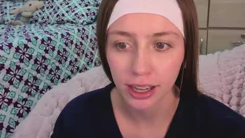     online show from April 23, 3:41 am