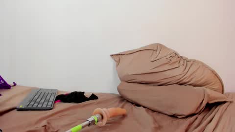 SOFIA online show from February 26, 11:26 pm