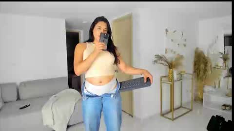 sofia_rivers_ online show from September 29, 1:22 am