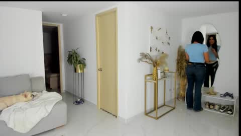 sofia_rivers_ online show from October 4, 11:25 pm