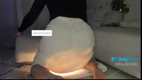 sofia_rivers_ online show from October 28, 12:14 am