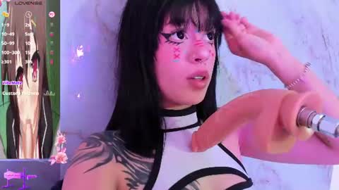 Snapshot of sofia_shadow1 chatting on July 4, 1:06 pm sofi 3 online show from July 4, 1:06 pm