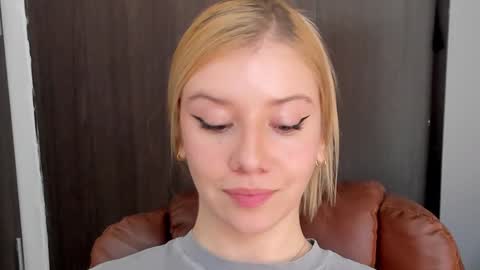 Sofia online show from December 3, 3:22 pm