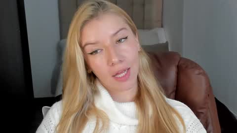 Sofia online show from December 7, 3:30 pm