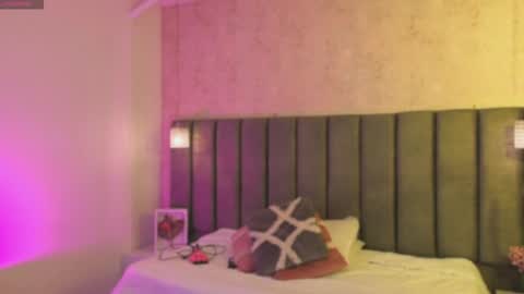 Sofi online show from April 18, 11:25 am