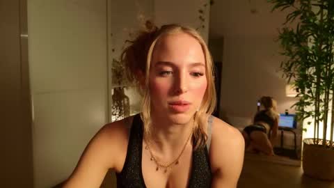 Sofia online show from November 24, 5:45 pm