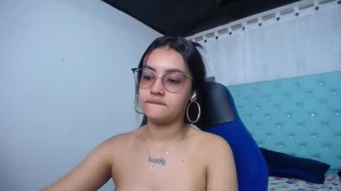 Snapshot of sofiaasexy19 chatting on October 23, 12:37 pm Sofia online show from October 23, 12:37 pm