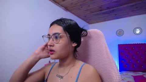 Snapshot of sofiaasexy19 chatting on November 15, 9:28 am Sofia online show from November 15, 9:28 am