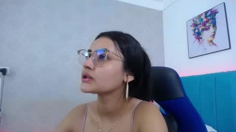 Snapshot of sofiaasexy19 chatting on November 25, 12:27 pm Sofia online show from November 25, 12:27 pm