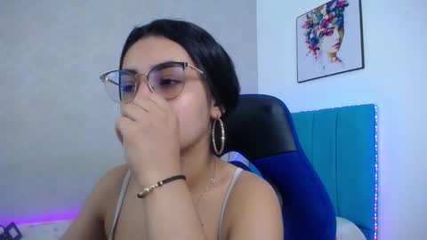 Snapshot of sofiaasexy19 chatting on November 28, 12:19 pm Sofia online show from November 28, 12:19 pm