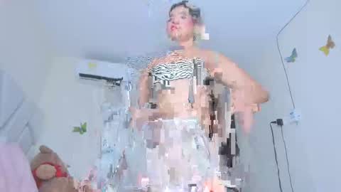 Snapshot of sofiacastillo01 chatting on April 25, 6:27 pm sofiacastillo01 online show from April 25, 6:27 pm