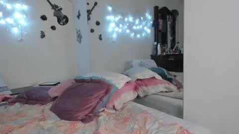 Snapshot of sofiacruz16 chatting on January 23, 11:15 am sofiacruz16 online show from January 23, 11:15 am