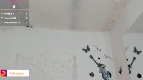 Snapshot of sofiacruz16 chatting on March 8, 10:11 am sofiacruz16 online show from March 8, 10:11 am