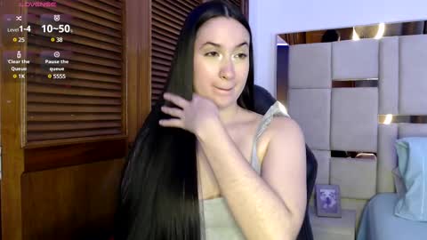 sofiaduque_26 online show from March 1, 9:15 pm