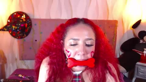 Snapshot of sofiakoltss chatting on November 3, 7:31 am Sofi online show from November 3, 7:31 am