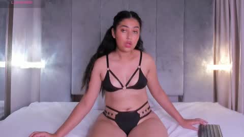 Sofi marquez  online show from February 9, 5:40 am