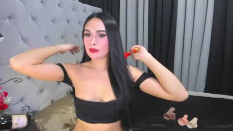 Snapshot of sofiamojic chatting on July 6, 9:39 am sofiamojic online show from July 6, 9:39 am