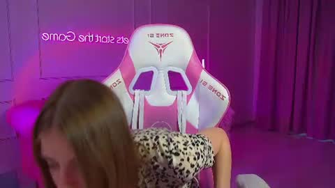 Sofia online show from June 11, 2:53 am