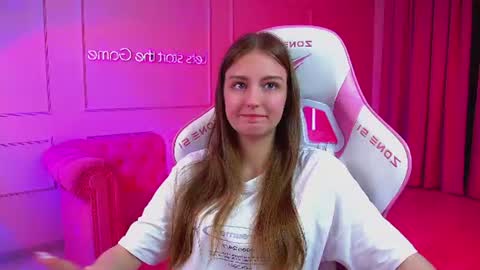 Sofia online show from June 11, 7:01 pm