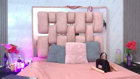 Sofia Sommers online show from December 2, 11:23 pm