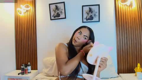 Snapshot of sofiasweett1 chatting on April 30, 9:37 am online show from April 30, 9:37 am