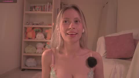 Sofi  online show from February 18, 9:53 pm