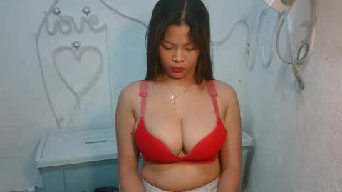Snapshot of sofie_loorexx chatting on April 25, 6:27 pm sofie_loorexx online show from April 25, 6:27 pm