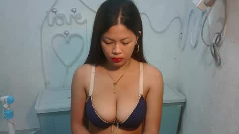 Snapshot of sofie_loorexx chatting on April 30, 10:36 pm sofie_loorexx online show from April 30, 10:36 pm