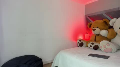  sofie  online show from October 25, 7:19 pm