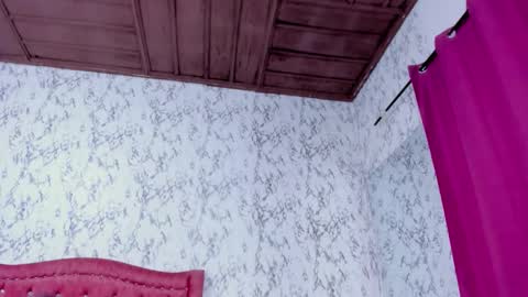 Snapshot of sofifoox chatting on October 22, 11:10 am Sofi online show from October 22, 11:10 am