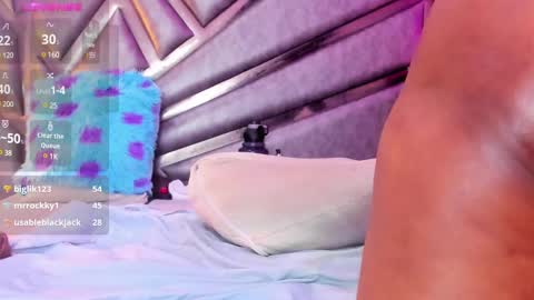 KELLY-HILL online show from February 17, 7:10 pm